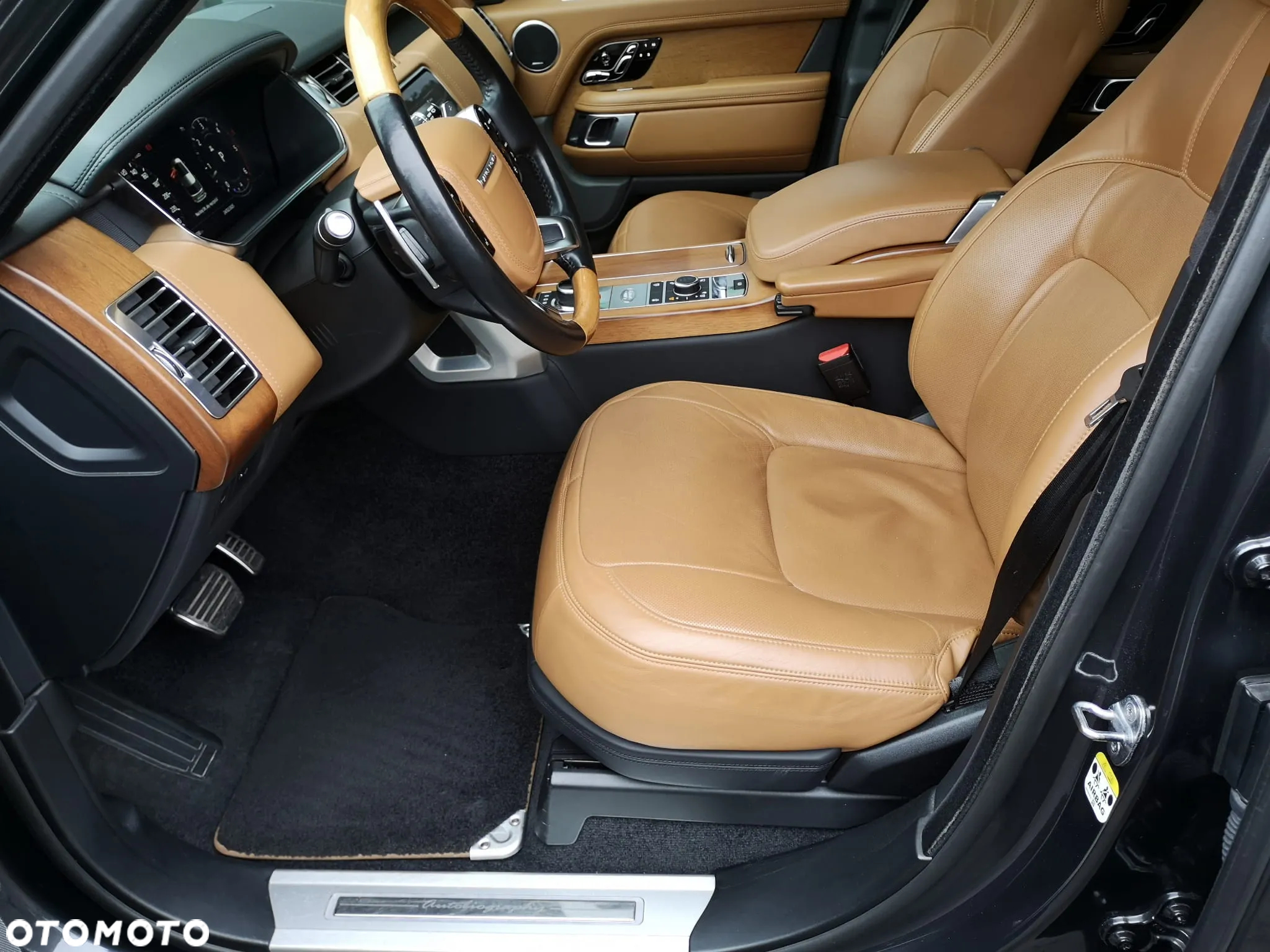 Land Rover Range Rover - 16