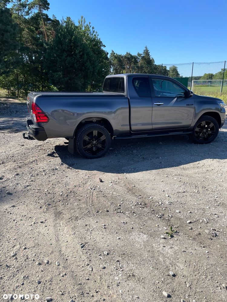 Toyota Hilux - 6