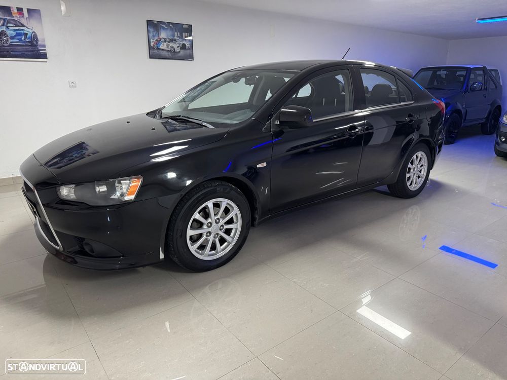 Mitsubishi Lancer Sportback 1.6 Invite Black Edition ClearTec - 18