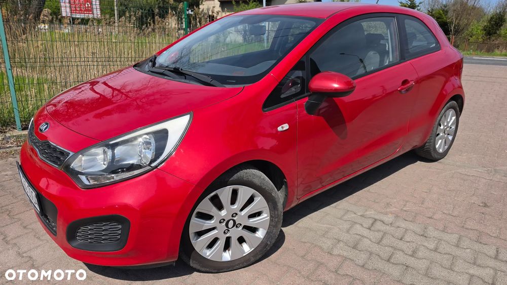 Kia Rio 1.2 Dream Team Edition - 30