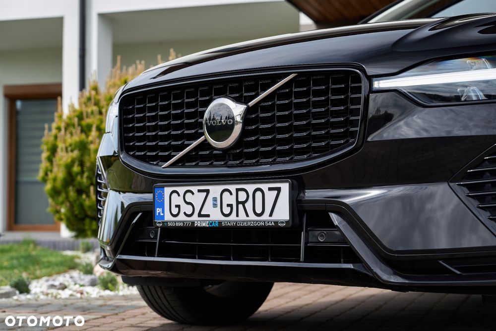 Volvo XC 60 B4 D R-Design - 16