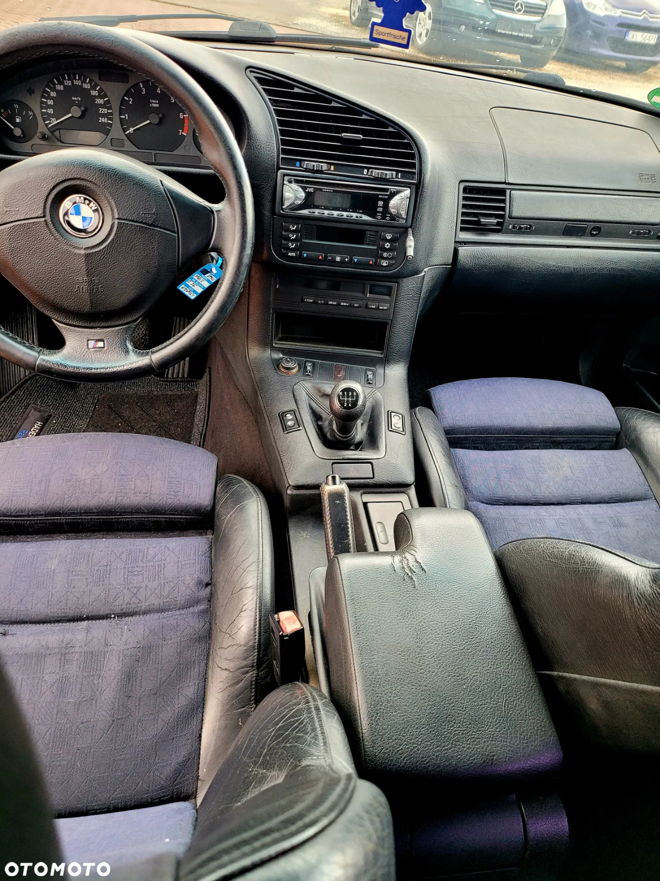 BMW Seria 3 318is - 18