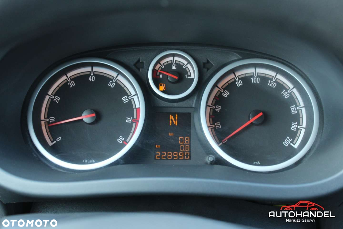 Opel Corsa - 12