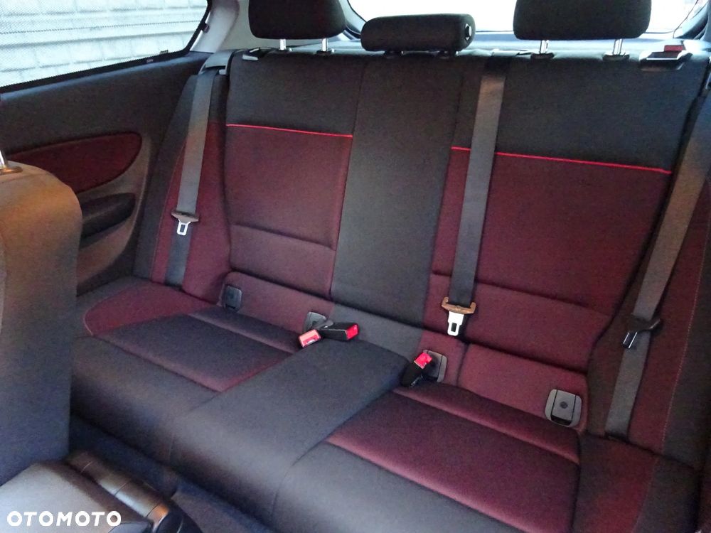 BMW Seria 1 - 16