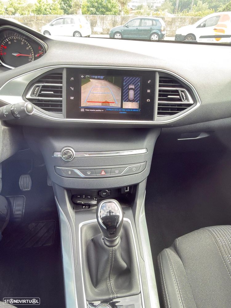 Peugeot 308 SW 1.2 PureTech Allure J17 - 9