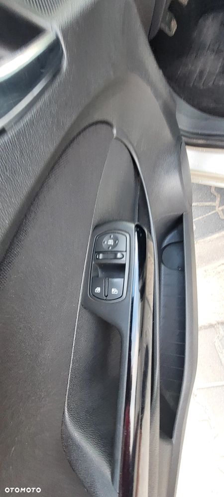 Opel Corsa - 20