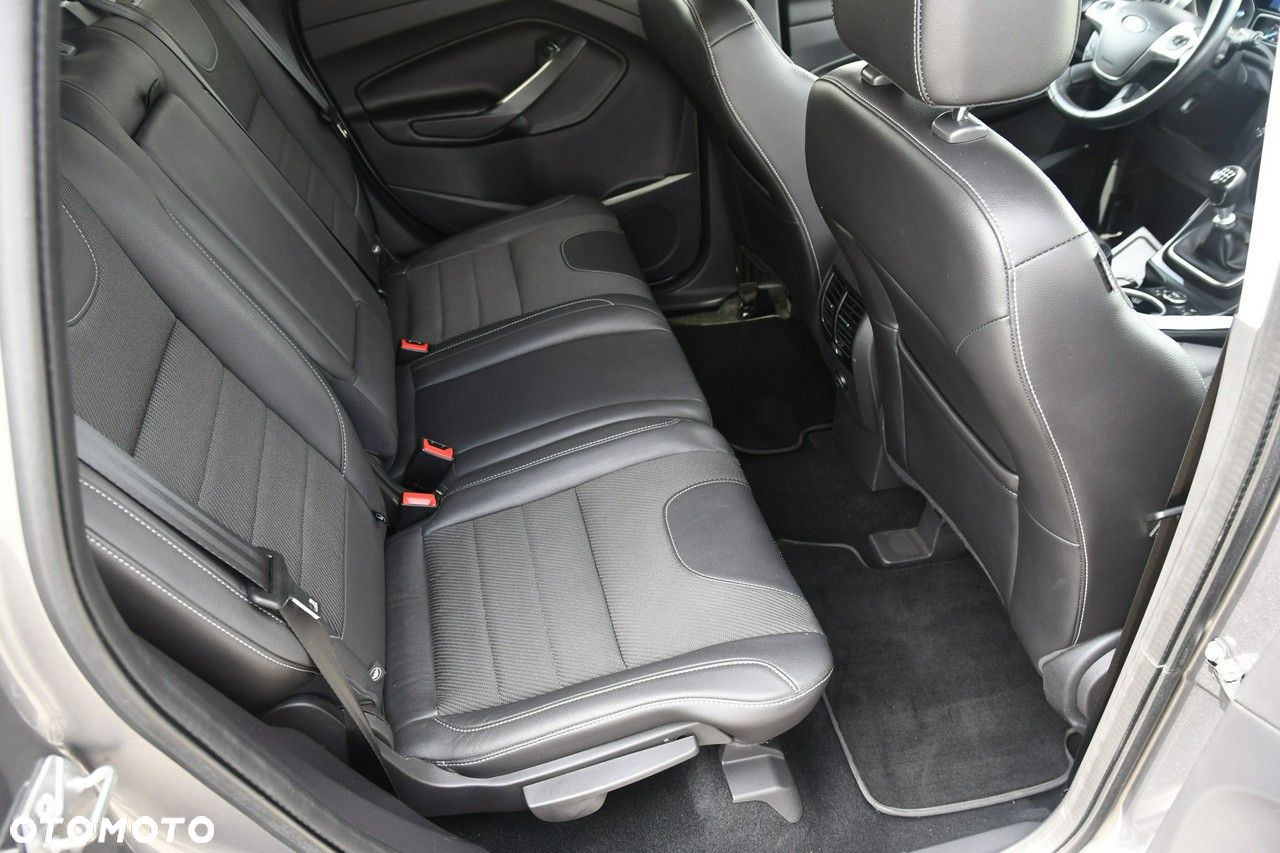 Ford Kuga - 20