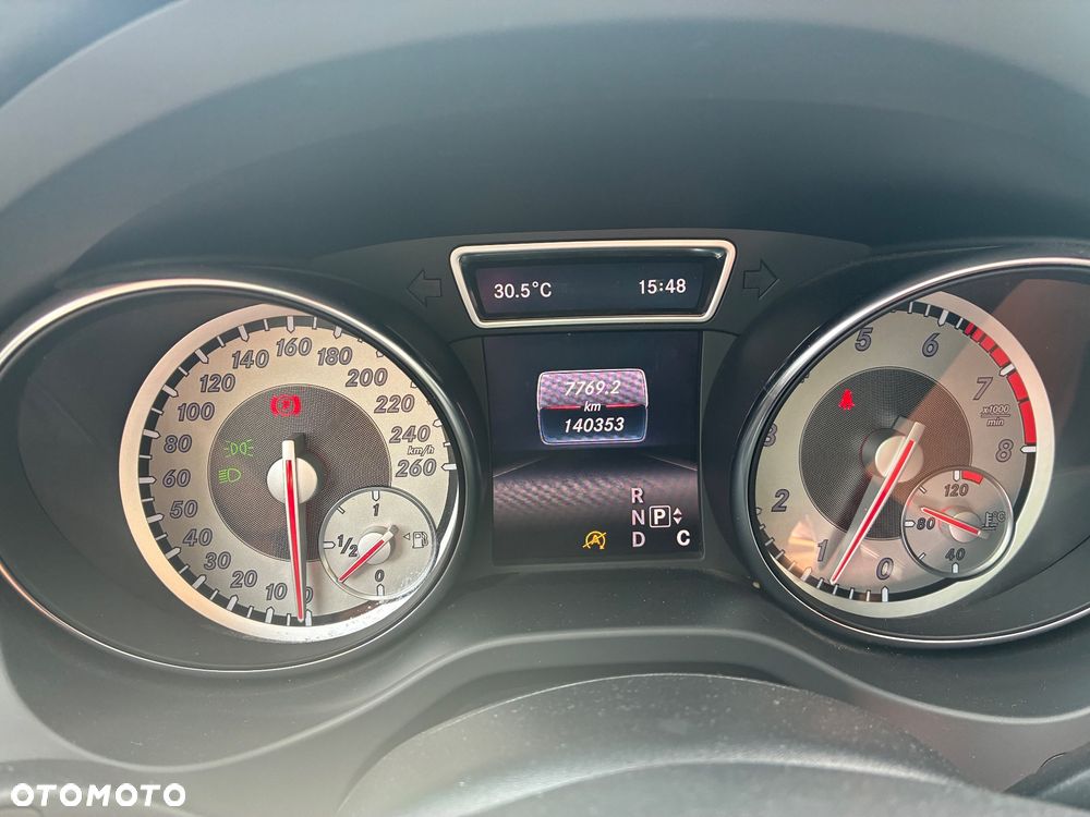 Mercedes-Benz CLA 250 4Matic 7G-DCT Sport - 21