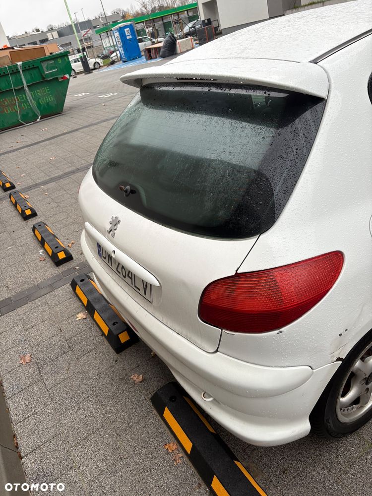 Peugeot 206 - 8