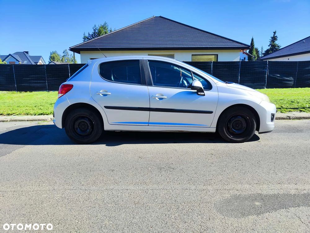 Peugeot 207 - 7