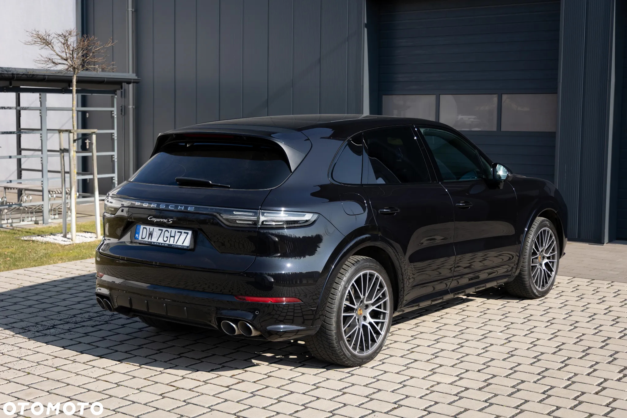 Porsche Cayenne S - 2