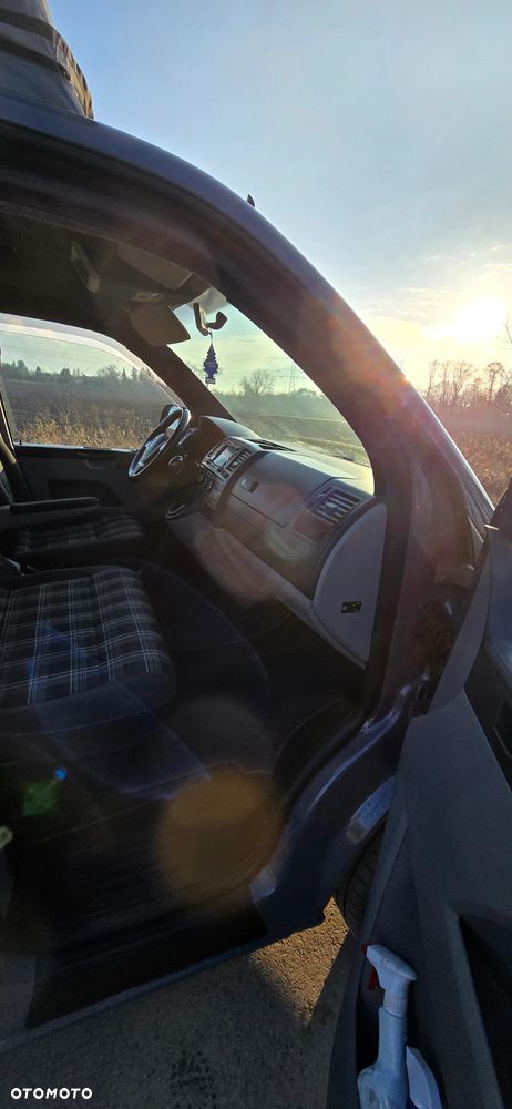 Volkswagen Transporter - 11