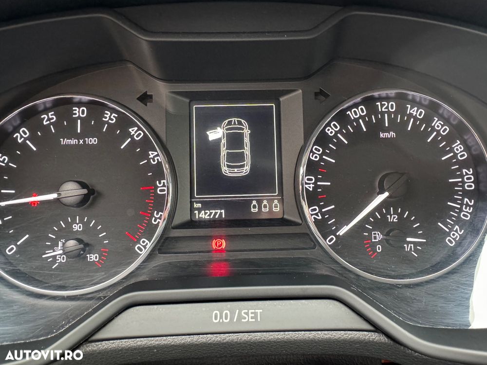 Skoda Octavia 1.6 TDI Ambition - 12