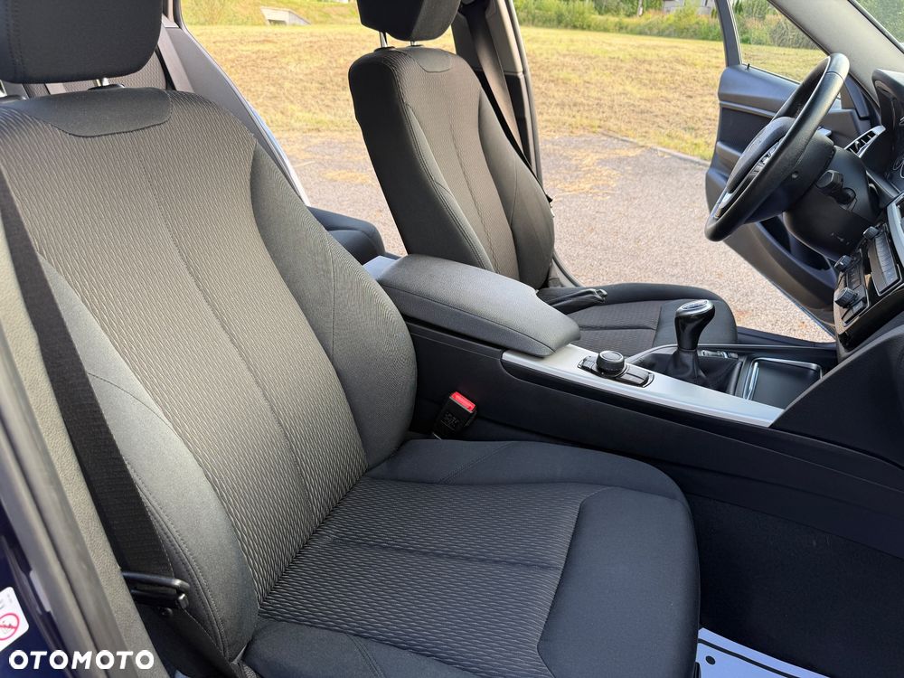 BMW Seria 3 318d Advantage - 25