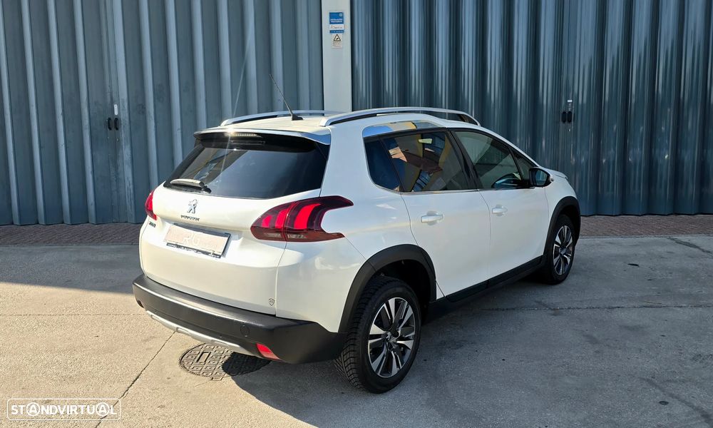 Peugeot 2008 PureTech 110 GPF Stop&Start EAT6 Allure - 6