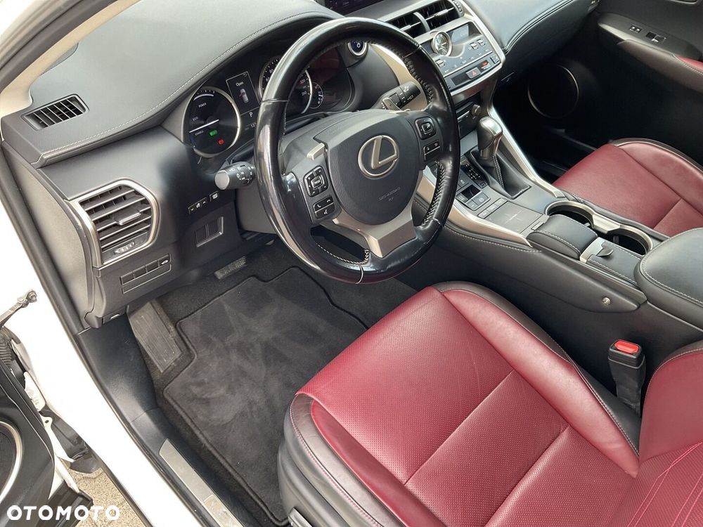 Lexus NX 300h Comfort AWD - 22
