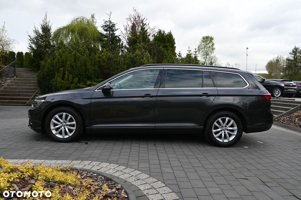Volkswagen Passat 2.0 TDI SCR DSG Business - 3