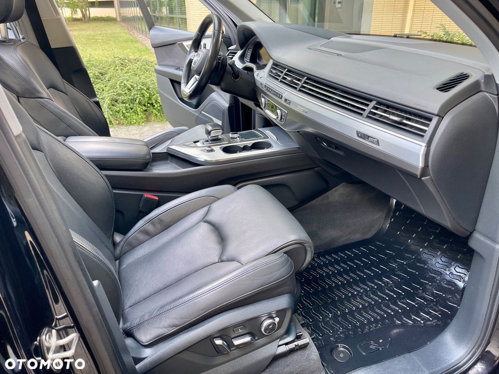 Audi Q7 - 19