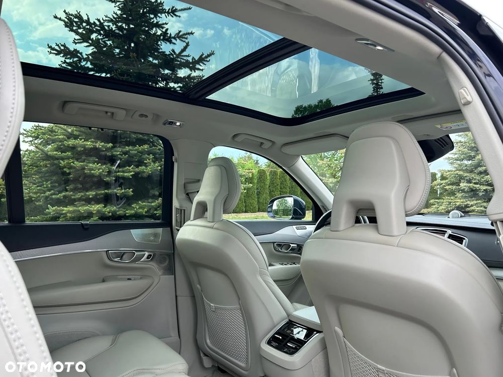 Volvo XC 90 D5 SCR AWD Inscription 7os - 38