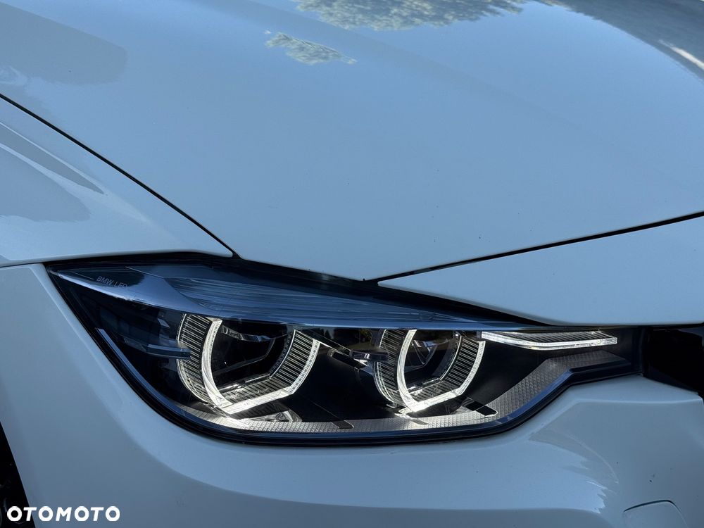 BMW Seria 3 328i xDrive Sport-Aut Luxury Line - 5