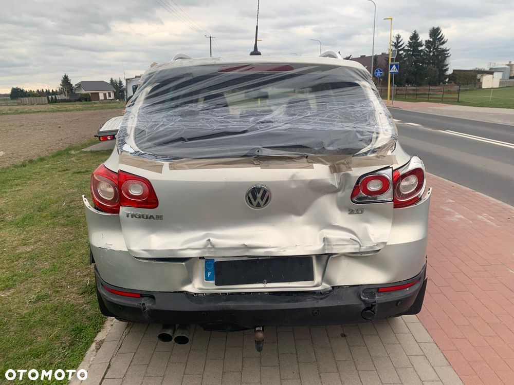 Volkswagen Tiguan 2.0 TDI 4Mot Sport&Style DSG - 9