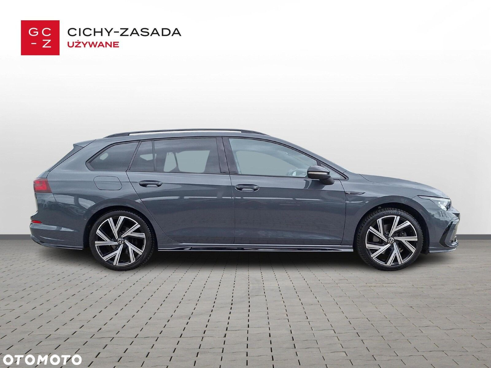 Volkswagen Golf VIII 2.0 TSI Style DSG - 4