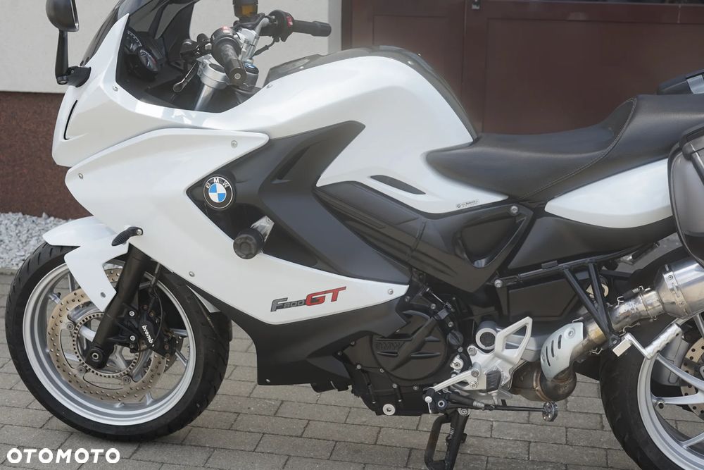 BMW F - 26
