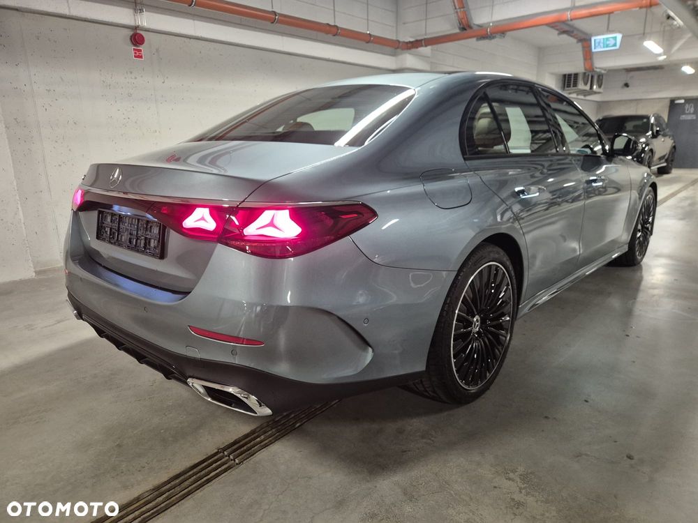 Mercedes-Benz Klasa E 200 AMG - 5