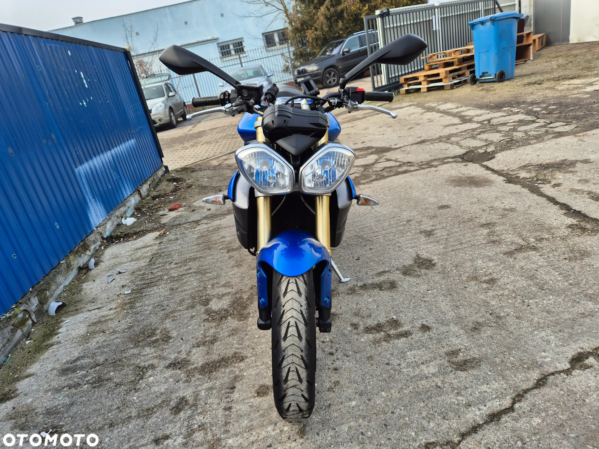 Triumph Street Triple - 7