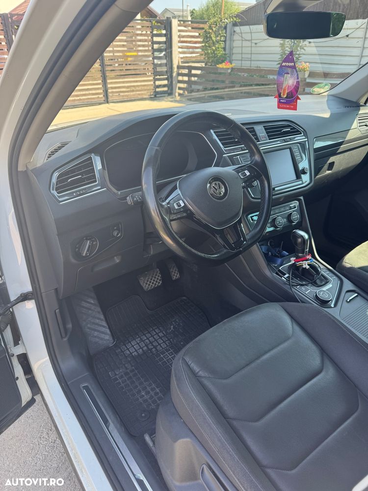 Volkswagen Tiguan - 13
