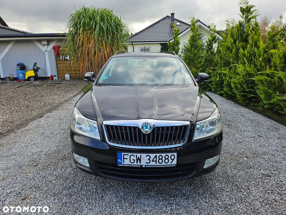 Skoda Octavia Combi 2.0 TDI Elegance - 2