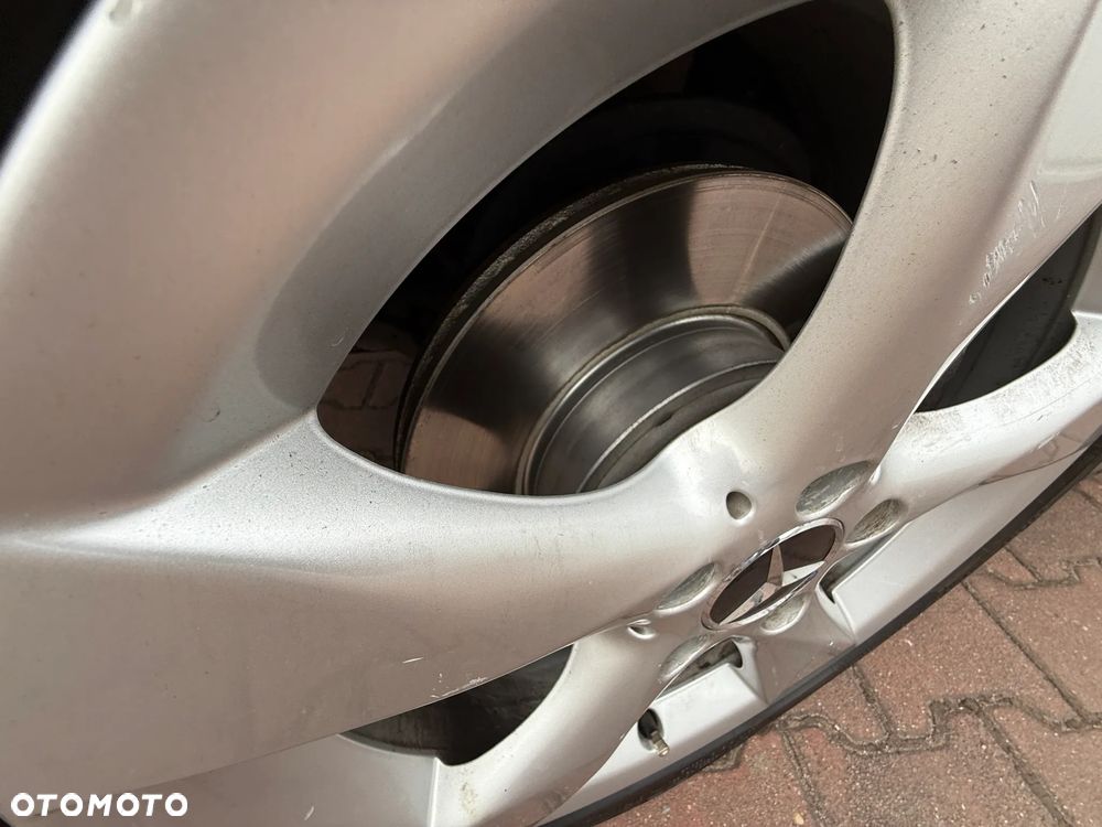 Mercedes-Benz Klasa C 220 CDI DPF (BlueEFFICIENCY) Elegance - 6