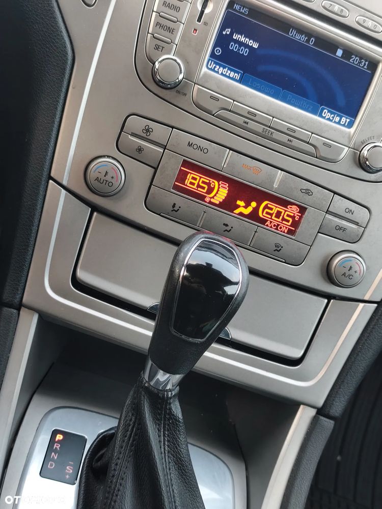 Ford Mondeo 2.0 TDCi Ambiente - 3