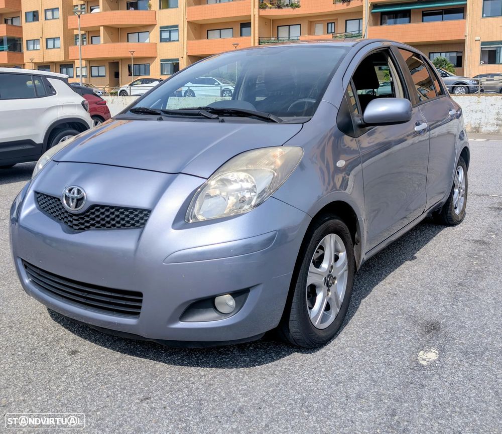 Toyota Yaris 1.33 VVT-i Trend - 1