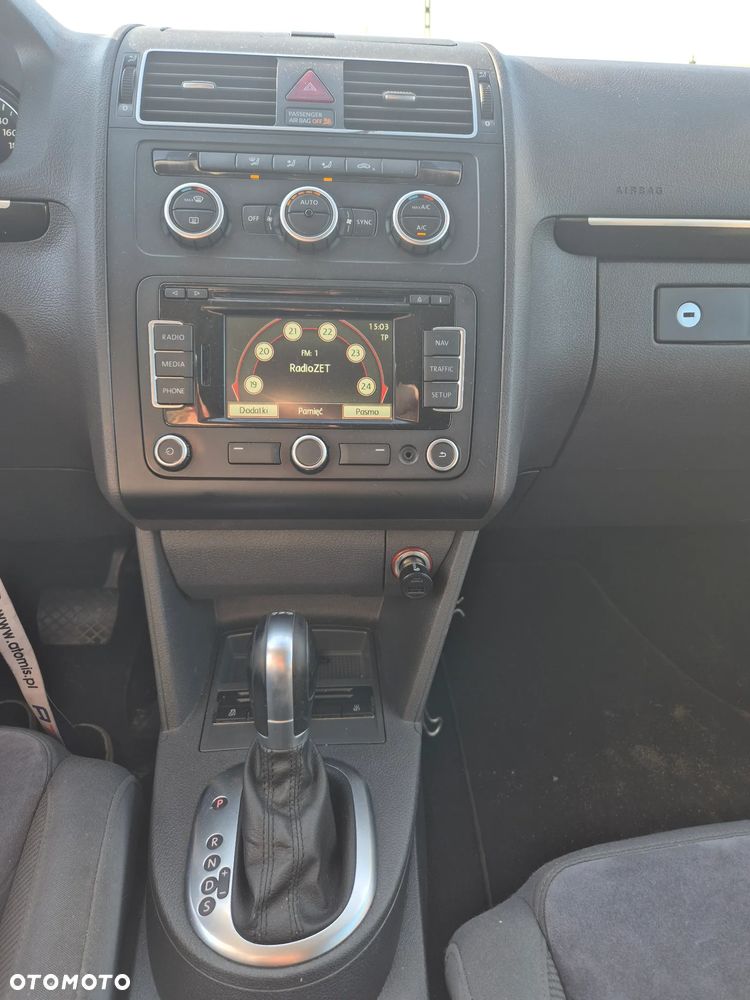 Volkswagen Touran 2.0 TDI DPF BlueMotion Technology DSG Comfortline - 7