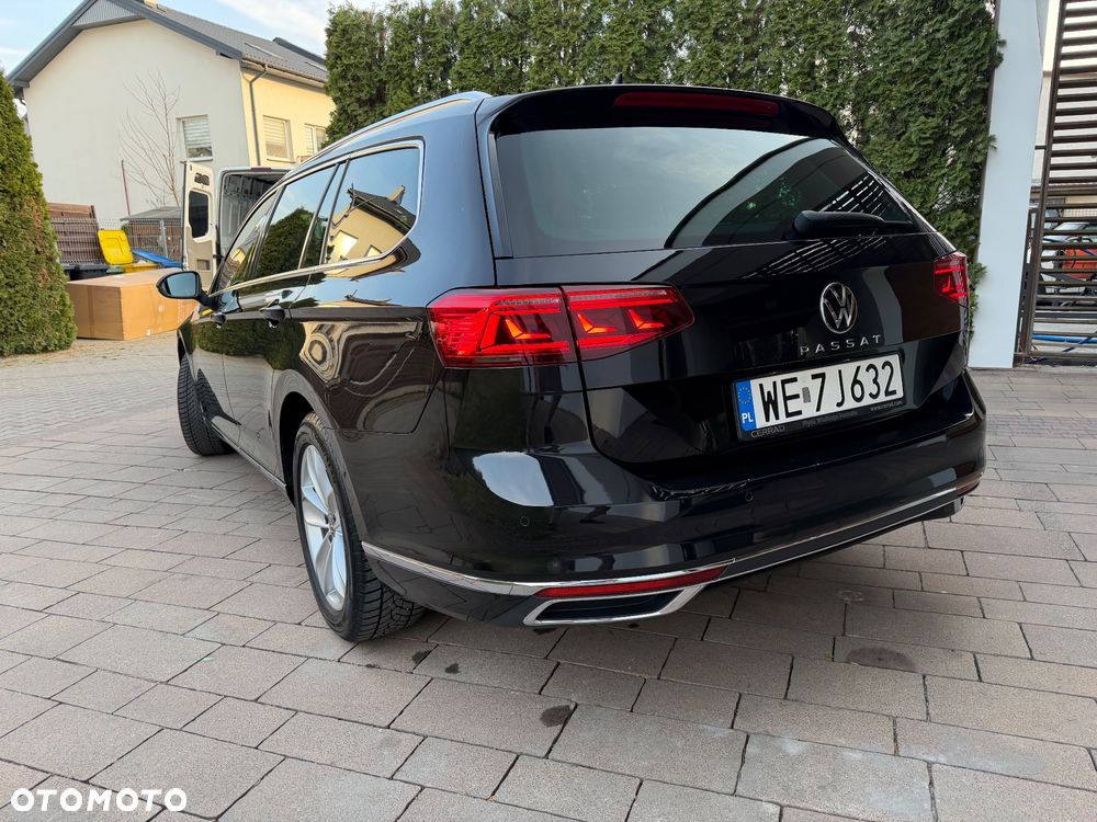 Volkswagen Passat - 8
