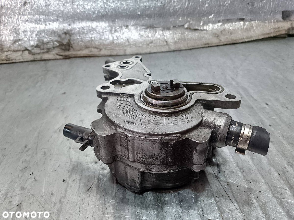 POMPA VACUM AUDI A4 B5 038145209A 1.9 TDI - 2