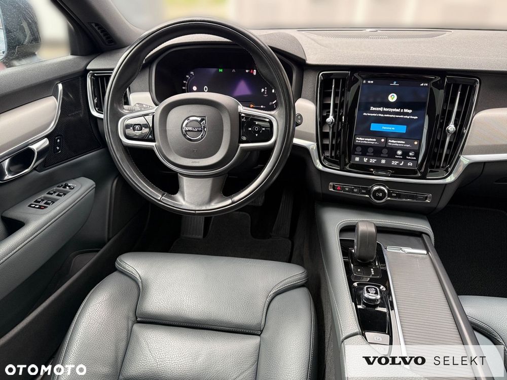 Volvo V90 Cross Country - 16