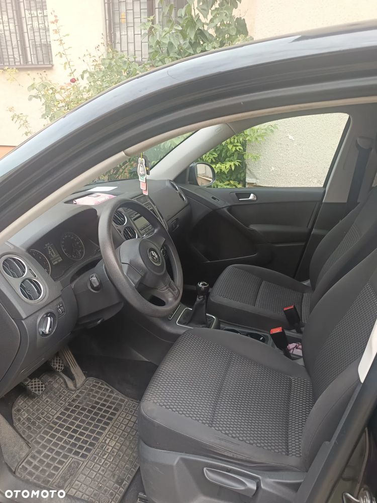 Volkswagen Tiguan - 5