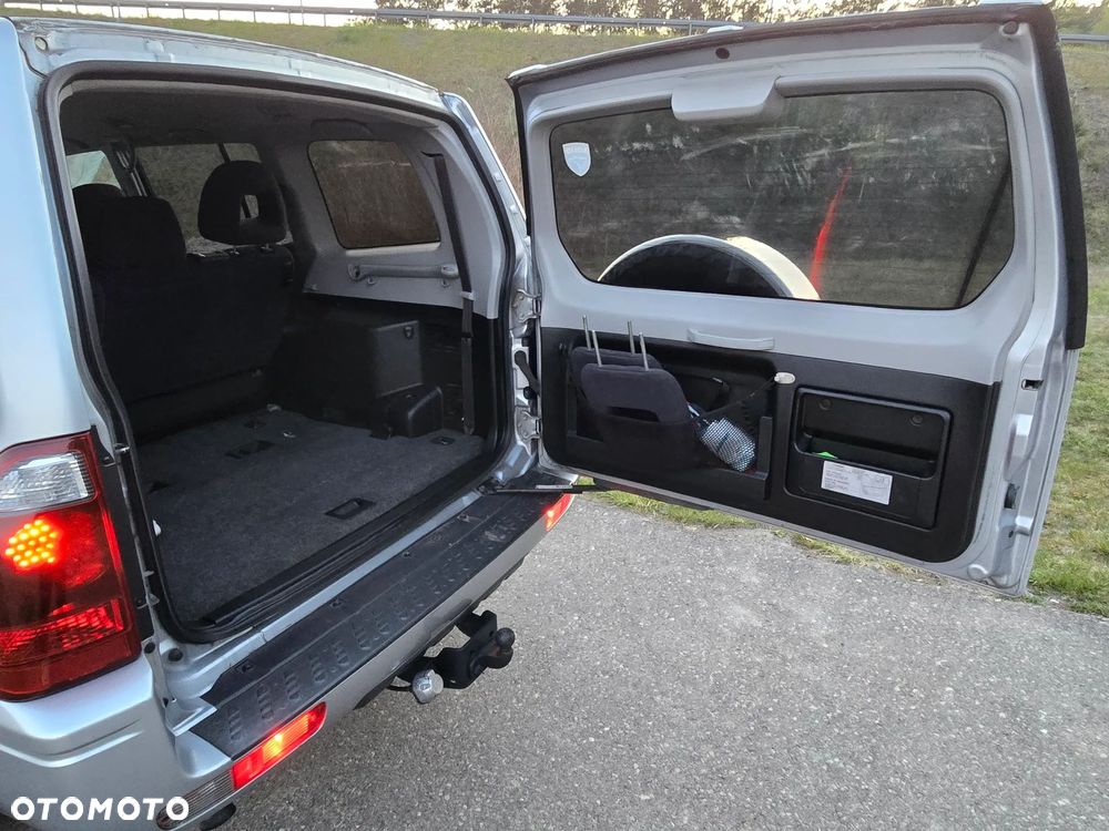Mitsubishi Pajero 3.2 DI-D Dakar - 18