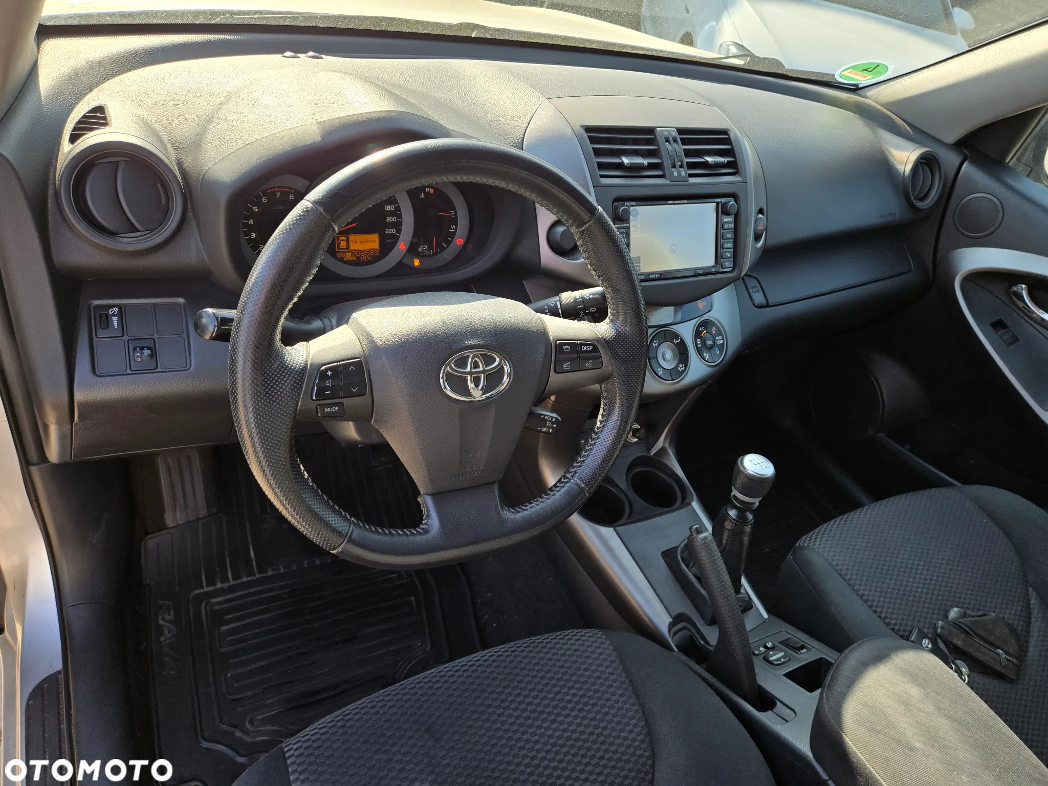 Toyota RAV4 2.0 VVT-i 2010 - 9