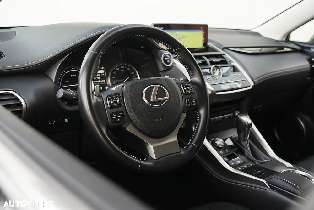 Lexus Seria NX 300h Business Line - 15