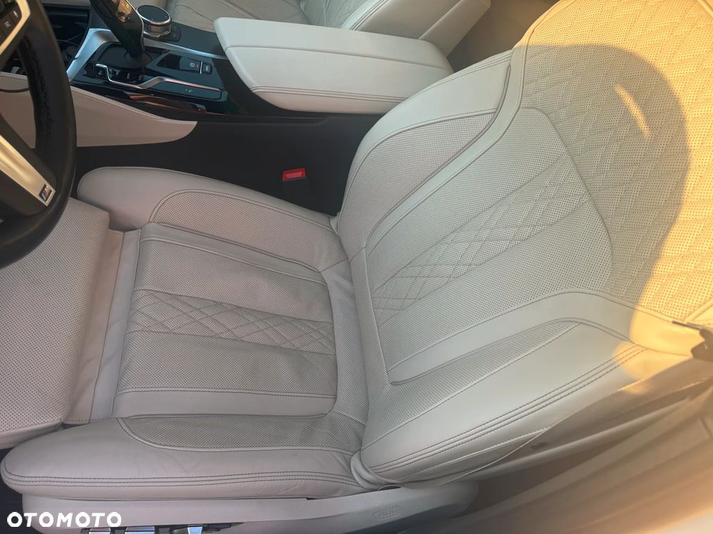 BMW Seria 5 520d xDrive M Sport sport - 13