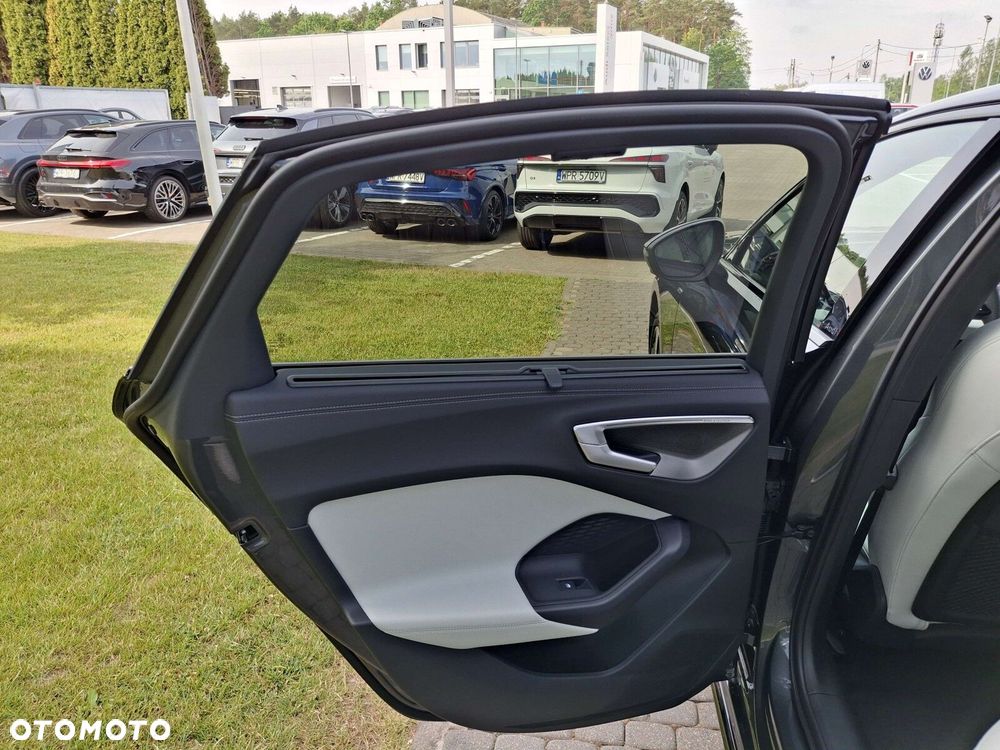 Audi A5 Limousine - 25