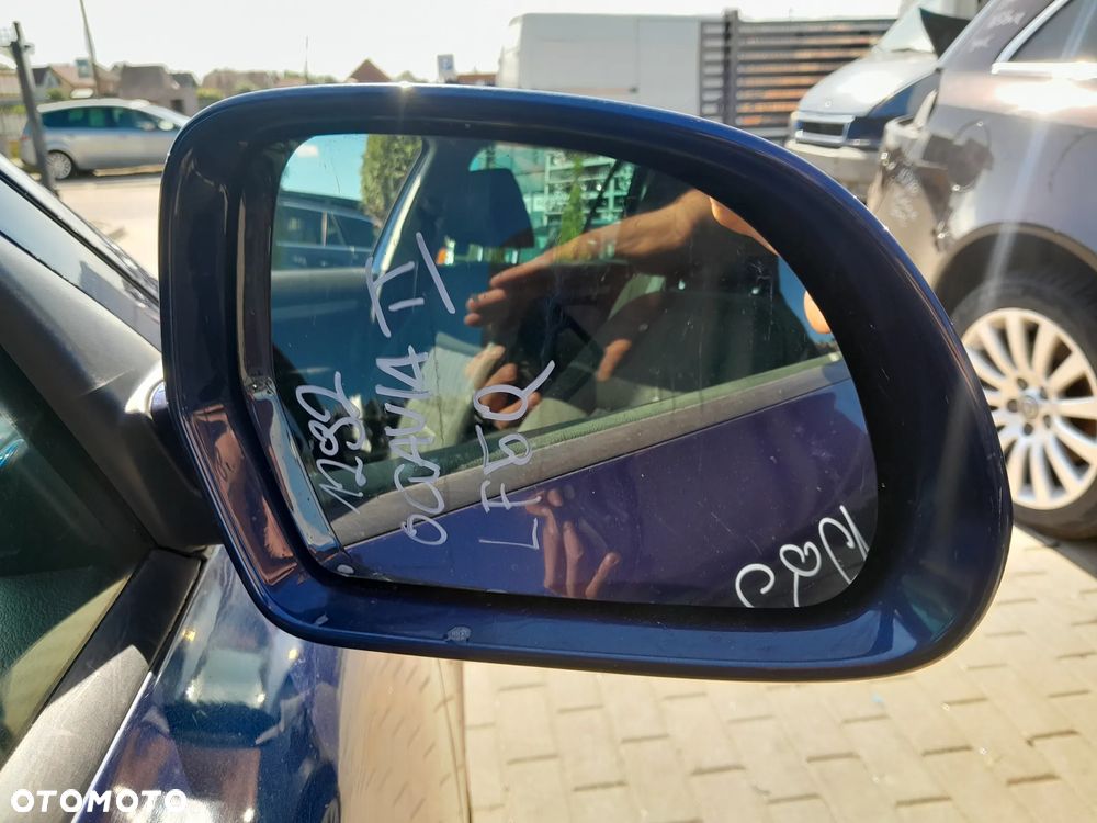 SKODA OCTAVIA II LIFT LUSTERKO PRAWE PRZEDNIE PRAWY PRZÓD KOLOR: LF5Q - 5