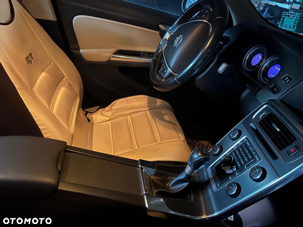 Volvo S60 D2 R-Design - 20
