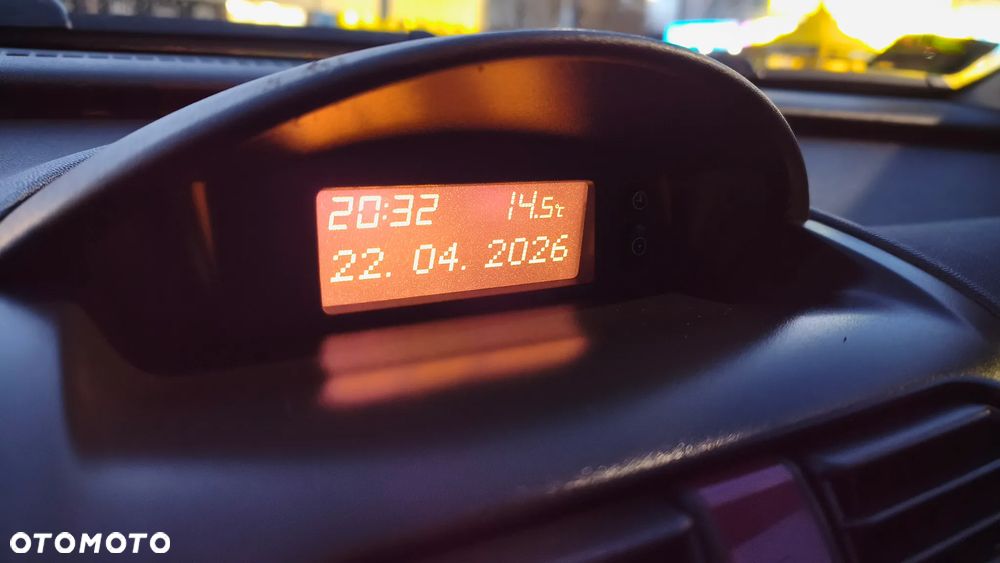 Opel Corsa 1.2 16V Comfort - 23