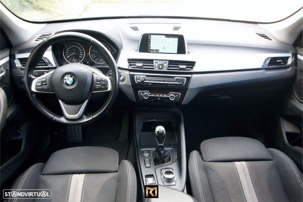 BMW X1 18 d sDrive Line Sport - 22