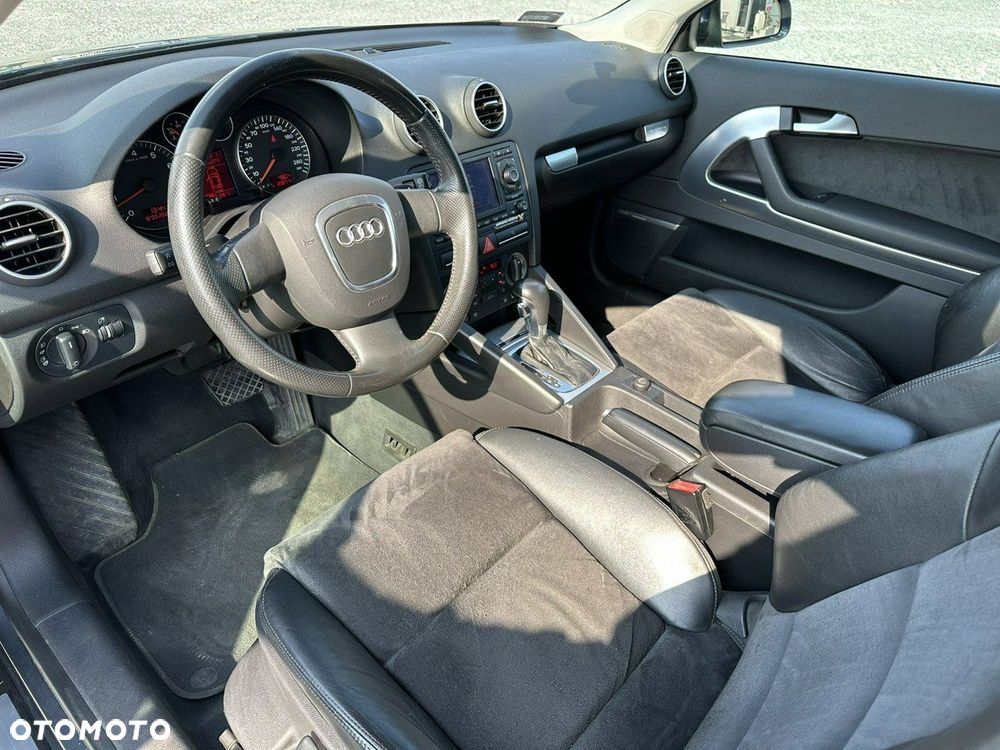 Audi A3 3-drzwiowe 3.2 quattro S tronic Ambition - 10