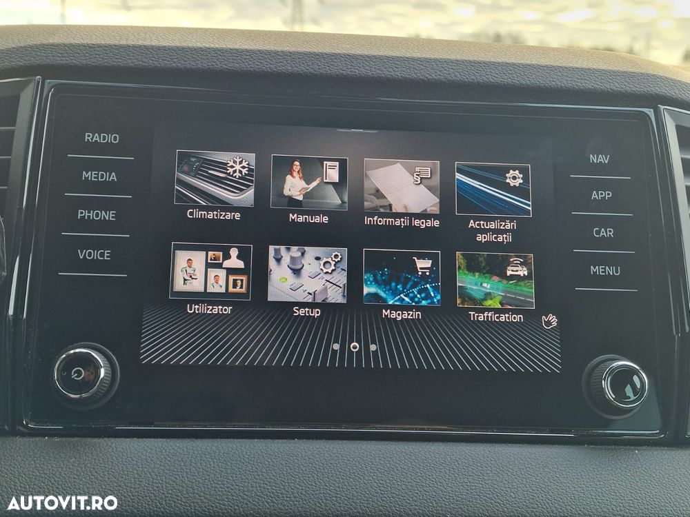 Skoda Karoq 2.0 TDI 4X4 DSG Sportline - 28